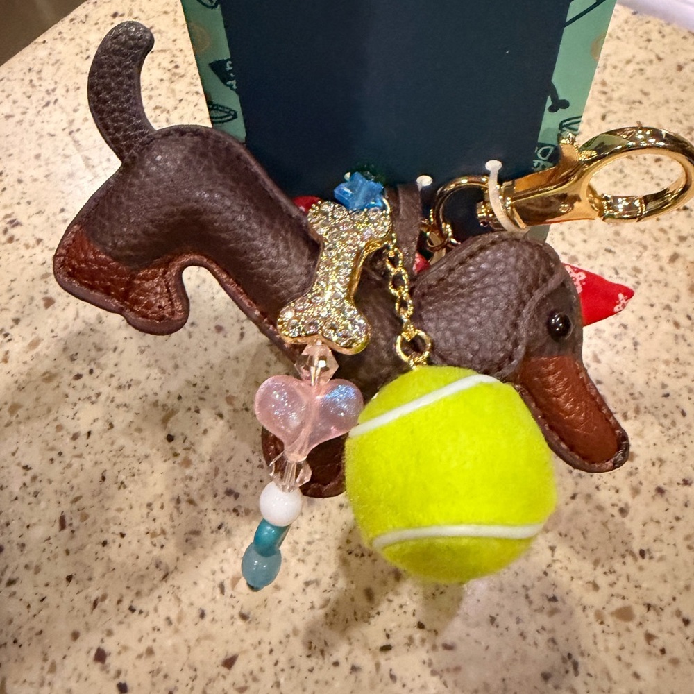 Piper K Dachshund Dog Keychain and Bag Charm NWT - Picture 2 of 9